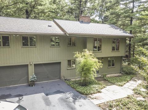 240 Baker St, Walpole, MA 02081 photo 1