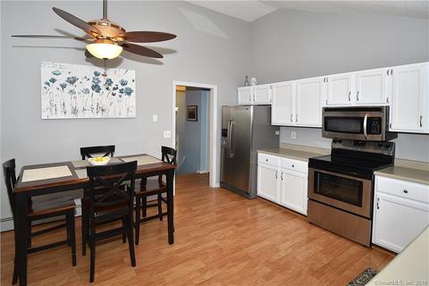 787 Suffield St, Suffield, CT 06078 photo 4