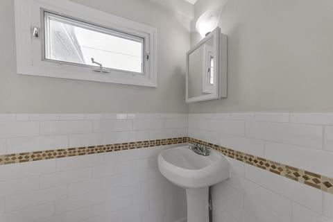 1179 Sumner Ave, Springfield, MA 01118 photo 12