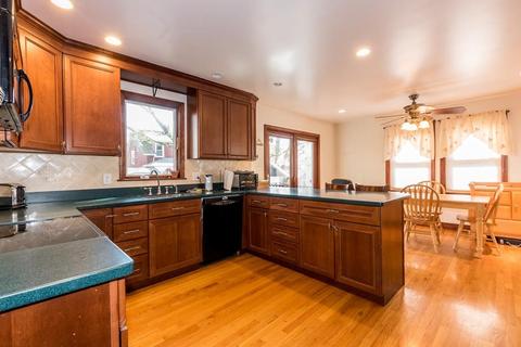25 Arbor Ln, Dedham, MA 02026 photo 10