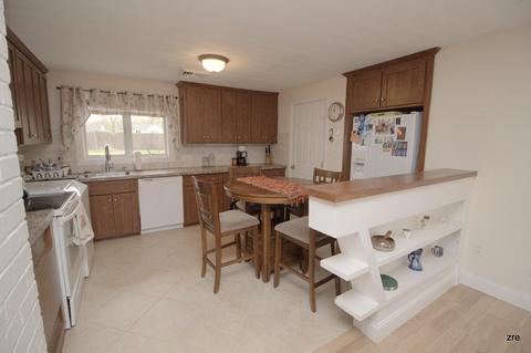 29 N Shetland Rd, Danvers, MA 01923 photo 6