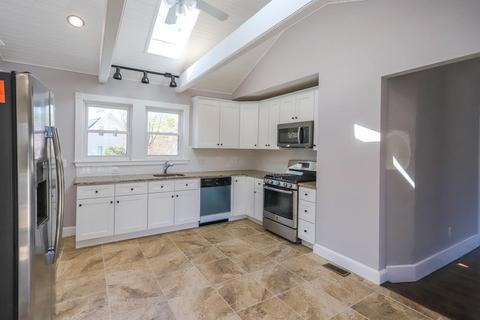 105 Bisson St, Beverly, MA 01915 photo 12