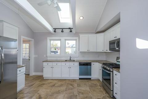 105 Bisson St, Beverly, MA 01915 photo 9