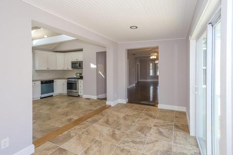 105 Bisson St, Beverly, MA 01915 photo 15