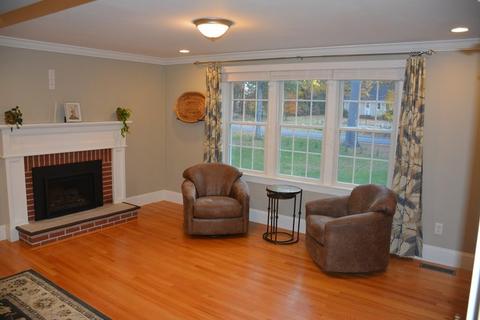 87 Hall St, Dunstable, MA 01827 photo 4