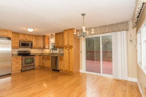 25 Oakleaf Dr, Mansfield, MA 02048 photo 3