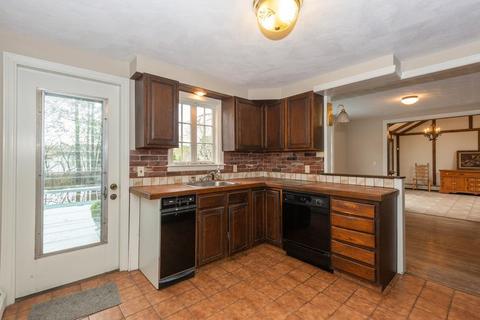 13 Drury Ln, Danvers, MA 01923 photo 12