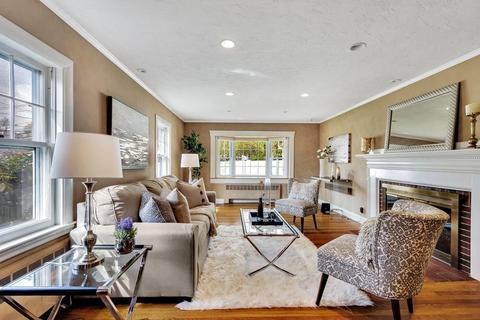 137 Hoover Rd, Needham, MA 02494 photo 4