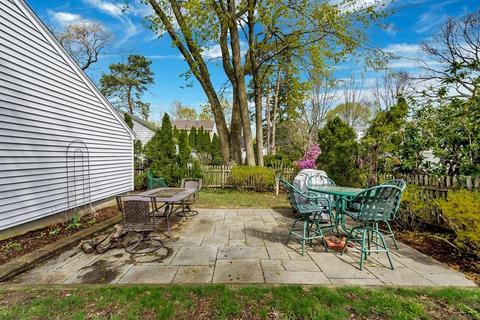 137 Hoover Rd, Needham, MA 02494 photo 26