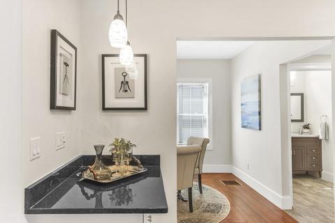 56 Walnut St, Everett, MA 02149 photo 9