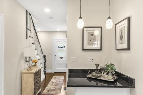 56 Walnut St, Everett, MA 02149 photo 11