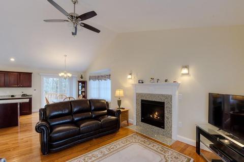 19 Arbutus St, Worcester, MA 01604 photo 7