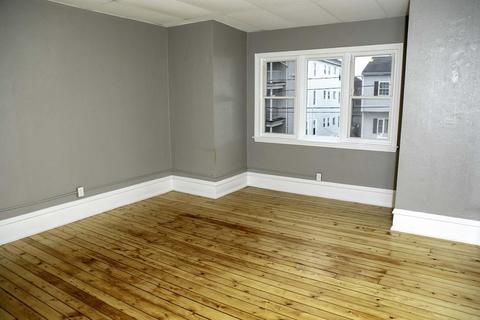 762 Globe St, Fall River, MA 02724 photo 14