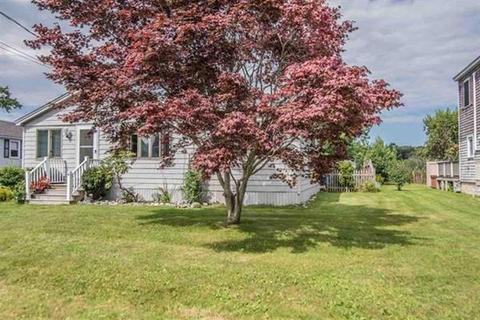 6 Gentian Rd, Hampton, NH 03842 photo 1