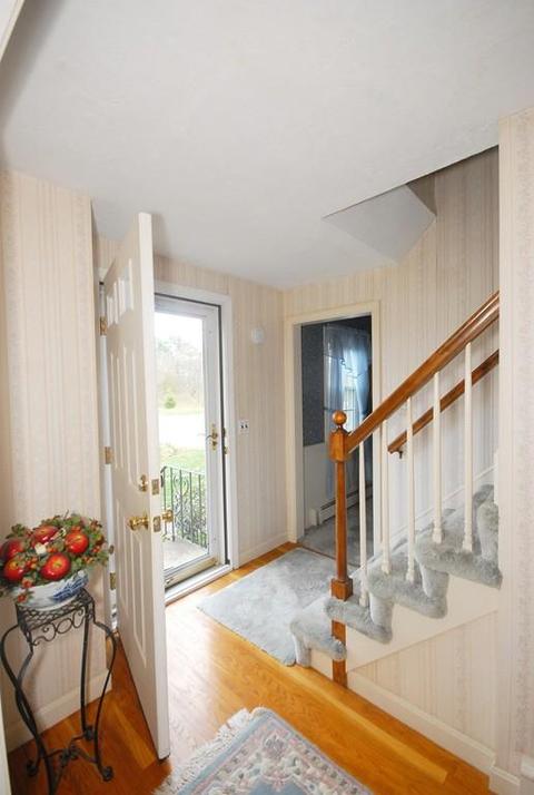 11 Taylor Rd, Acton, MA 01720 photo 3