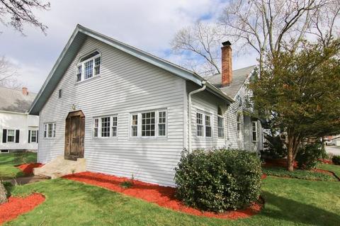 22 Conway St, Worcester, MA 01607 photo 1
