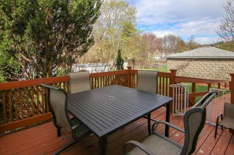 22 Conway St, Worcester, MA 01607 photo 4