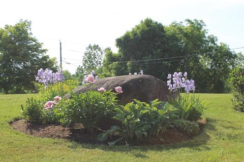 25 Thornton St, Mendon, MA 01756 photo 4