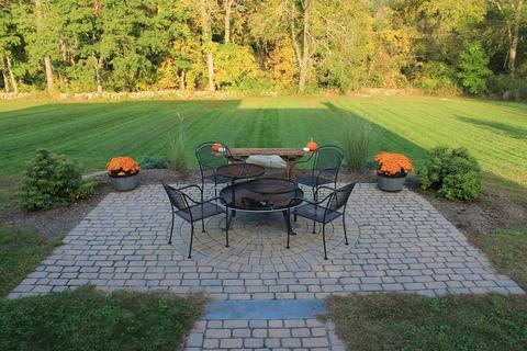 25 Thornton St, Mendon, MA 01756 photo 5