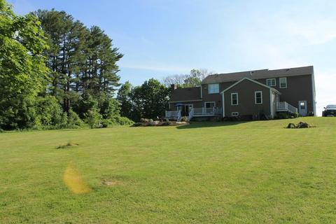 25 Thornton St, Mendon, MA 01756 photo 3