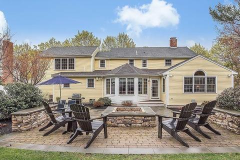 96 Red Gate Ln, Reading, MA 01867 photo 27