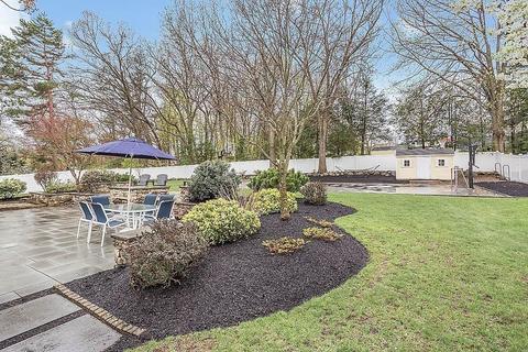 96 Red Gate Ln, Reading, MA 01867 photo 28