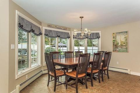 96 Red Gate Ln, Reading, MA 01867 photo 6