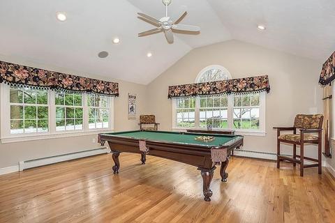 96 Red Gate Ln, Reading, MA 01867 photo 9