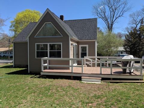 46 Oak St, Raynham, MA 02767 photo 5