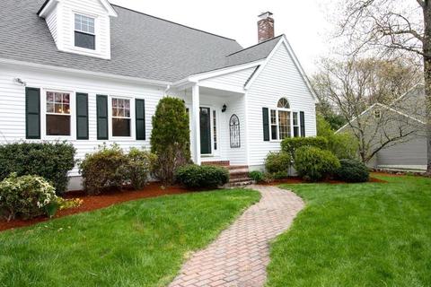 602 Maple St, Mansfield, MA 02048 photo 2