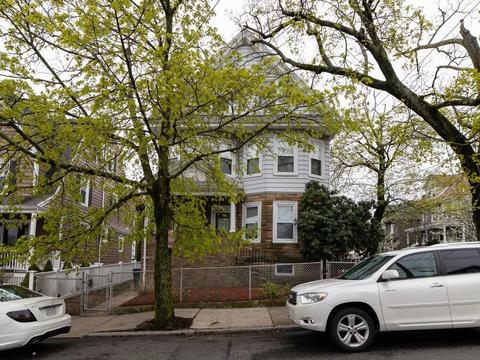 67 High St, Everett, MA 02149 photo 2