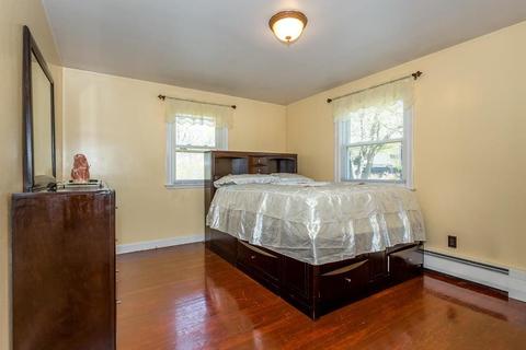 35 Leonard St, Dedham, MA 02026 photo 9