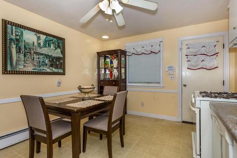 35 Leonard St, Dedham, MA 02026 photo 7