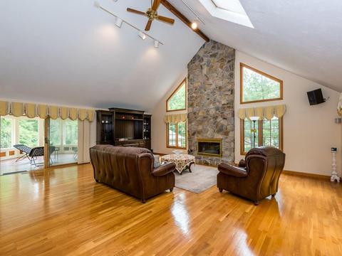 52 Crestview Rd, Milton, MA 02186 photo 4