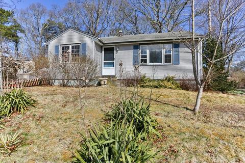31 Forest Dr, Mashpee, MA 02649 photo 1