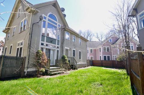 20 Euclid Ave, Springfield, MA 01108 photo 3
