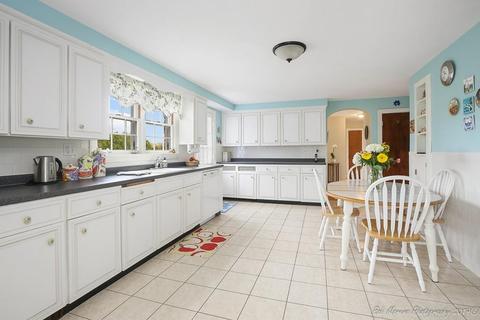 17 Haley Rd, Marblehead, MA 01945 photo 5