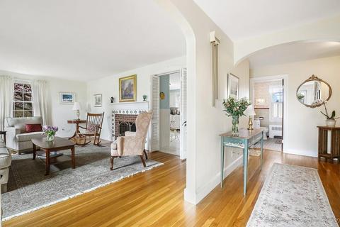 17 Haley Rd, Marblehead, MA 01945 photo 2