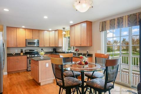 2 Castlegate Rd, Amesbury, MA 01913 photo 3