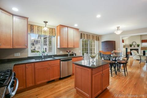 2 Castlegate Rd, Amesbury, MA 01913 photo 5