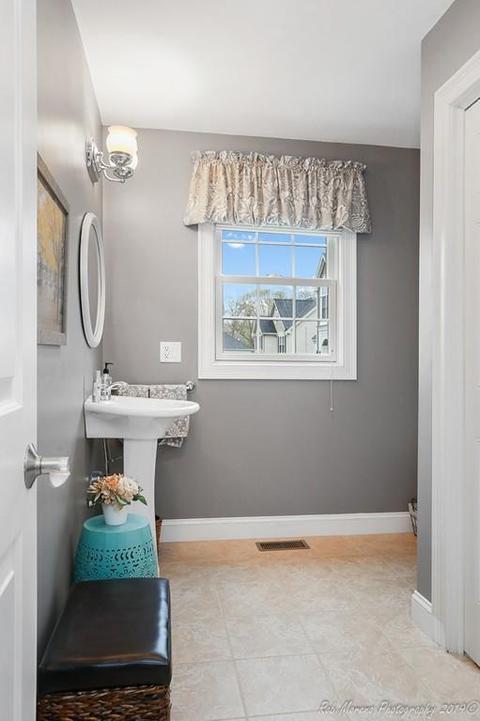 2 Castlegate Rd, Amesbury, MA 01913 photo 13