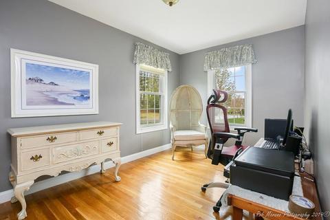 2 Castlegate Rd, Amesbury, MA 01913 photo 12