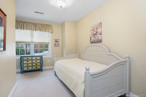 2 Castlegate Rd, Amesbury, MA 01913 photo 19