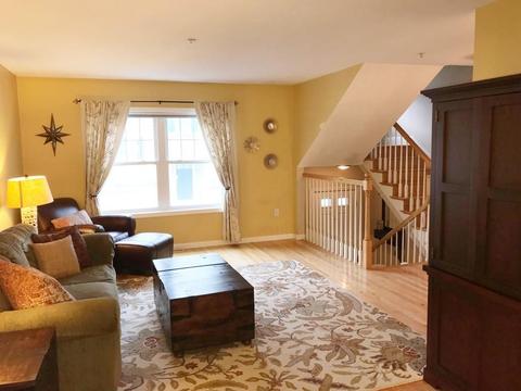 35 Collins St #12, Danvers, MA 01923 photo 3