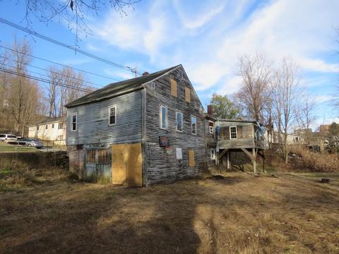 49 W Main St, Orange, MA 01364 photo 3