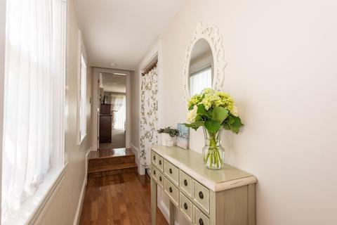 74 Centre St, Danvers, MA 01923 photo 18