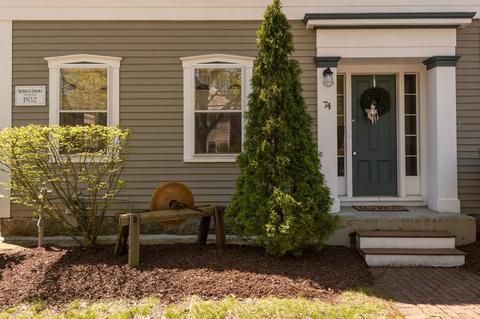 74 Centre St, Danvers, MA 01923 photo 5