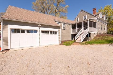 74 Centre St, Danvers, MA 01923 photo 3