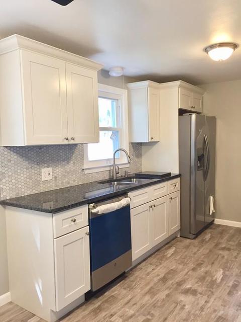 57 Middlebrook Dr, Springfield, MA 01129 photo 2