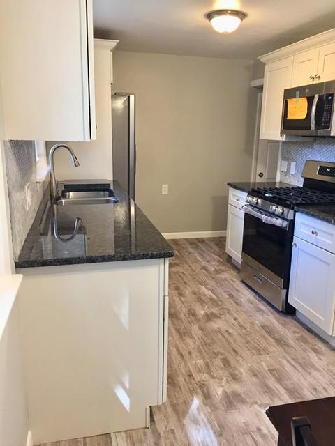57 Middlebrook Dr, Springfield, MA 01129 photo 3